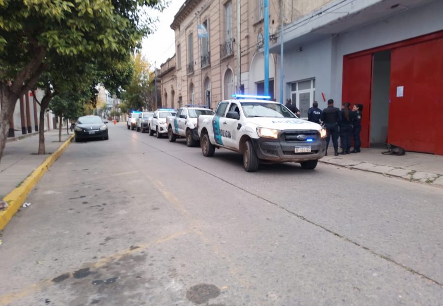 La policía realiza ‘operativos saturación’ en los barrios La policía realiza ‘operativos saturación’ en los barrios