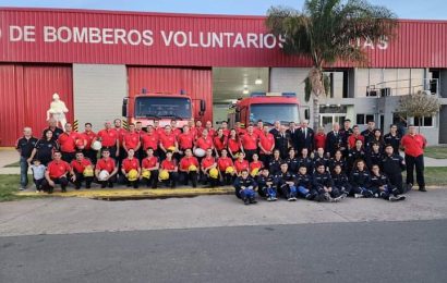 Bomberos de Rojas celebró su Día Nacional
