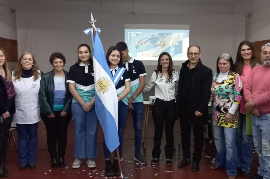 Hubo acto oficial por el día de la Bandera, promesa y jura de lealtad Hubo acto oficial por el día de la Bandera, promesa y jura de lealtad