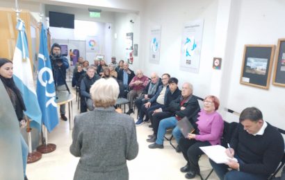 El Banco Credicoop realizó brindis de camaradería