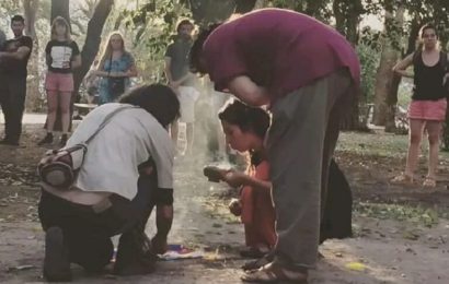 Le dan visibilidad a la identidad indígena