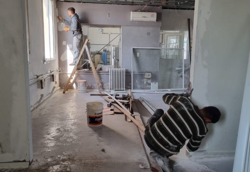 El sector de Hemodiálisis del Hospital Unzué avanza en su restauración El sector de Hemodiálisis del Hospital Unzué avanza en su restauración