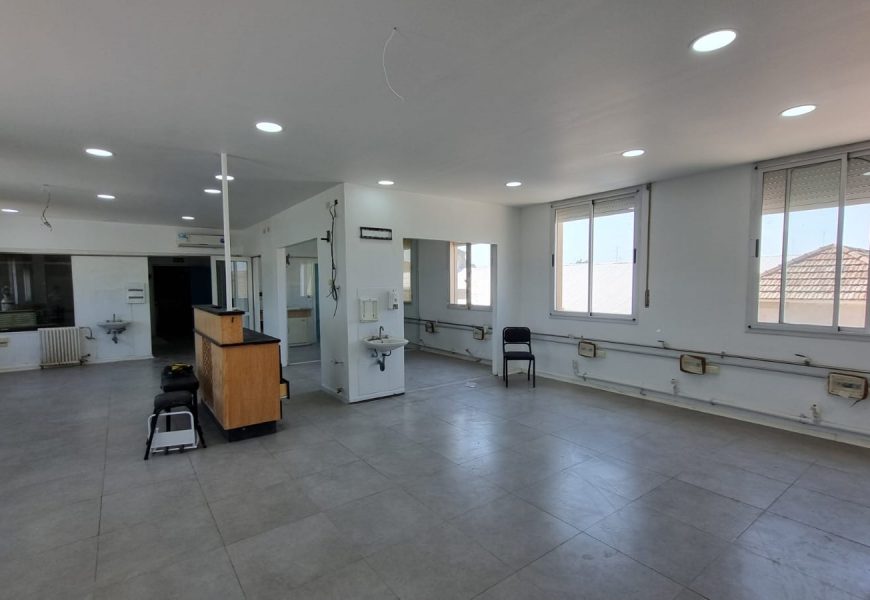 Últimos detalles de la restauración del sector de Hemodiálisis del Hospital Municipal Unzué Últimos detalles de la restauración del sector de Hemodiálisis del Hospital Municipal Unzué