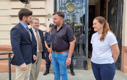 En la tarde de hoy, Bouvier recibió en su despacho al Cónsul General de Italia en Rosario Marco Bocchi y el Vicecónsul Guillermo Milano