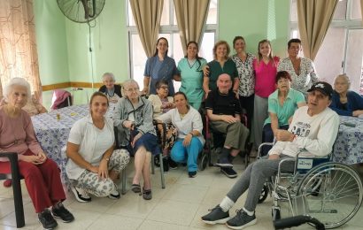 Salud bucal en el Geriátrico Municipal Madre Teresa de Calcuta
