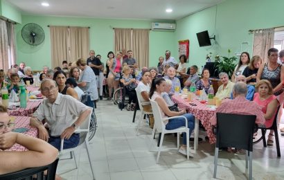 El Hogar Municipal “Madre Teresa de Calcuta” celebró la llegada de la Navidad