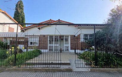 Se realizan trabajos en los techos y desagües del Jardín de Infantes 904