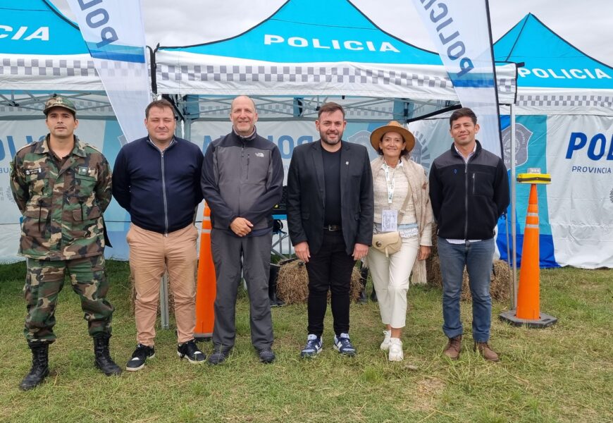 Bouvier y Di Camillo participaron de la Mesa Local de Prevención del Delito Rural en Expoagro 2025 Bouvier y Di Camillo participaron de la Mesa Local de Prevención del Delito Rural en Expoagro 2025