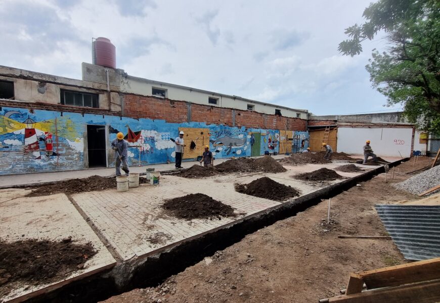 Construcción de nuevas aulas en la Escuela Secundaria Nro. 3 “Marie Curie” Construcción de nuevas aulas en la Escuela Secundaria Nro. 3 “Marie Curie”