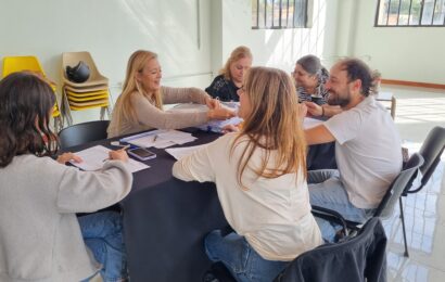 La comisión de Becas se reunió nuevamente para completar la definición de los estudiantes que van a recibir este beneficio durante el 2025