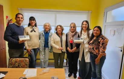Lalcec Rojas donó dos bombas de infusión para el área de quimioterapia del Hospital Municipal Unzué