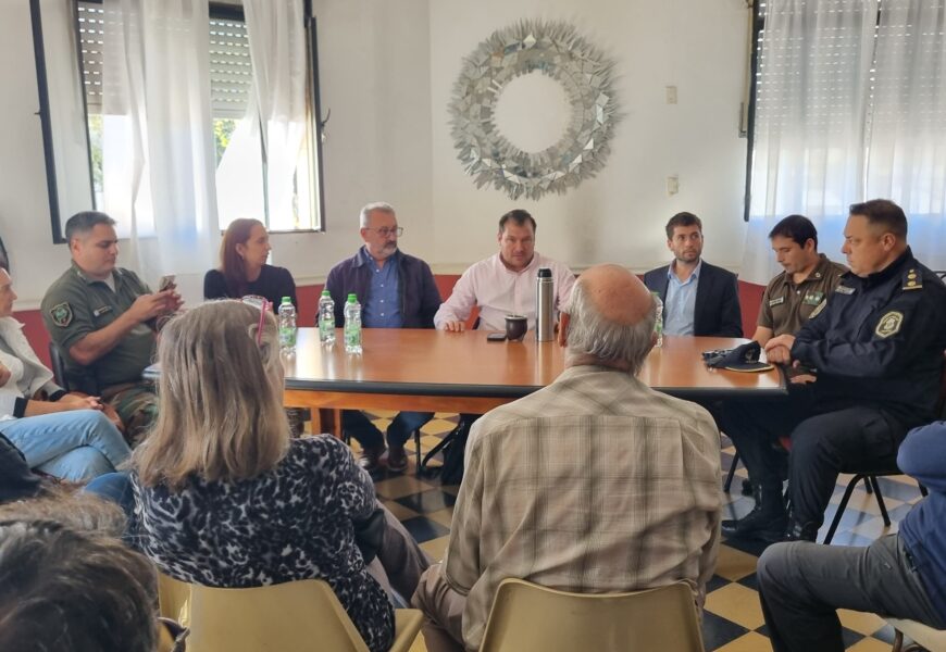 Autoridades municipales de seguridad se reunieron con representantes del agro Autoridades municipales de seguridad se reunieron con representantes del agro