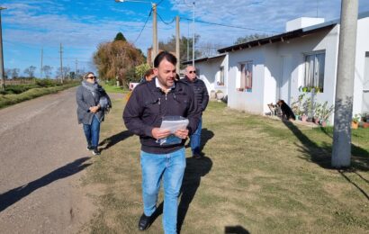 Vecinos de Rafael Obligado recibieron los planos de sus viviendas