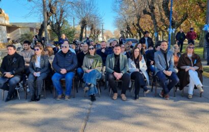 Día de la Bandera en la Plaza Manuel Belgrano de Rafael Obligado