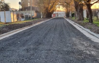 Finalizó la construcción de cordón cuneta en calles del Barrio Don Pino