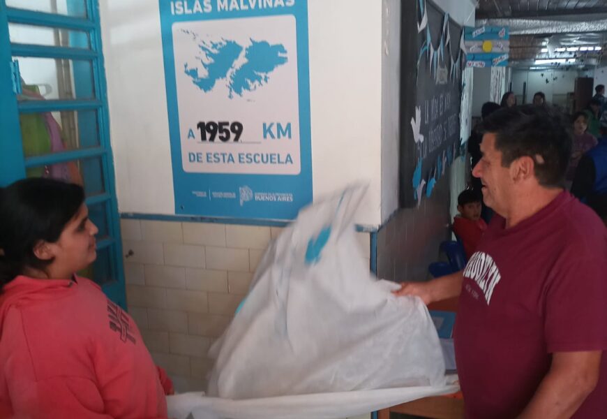 “Malvinas Siempre Cerca” llegó a las escuelas de Rojas “Malvinas Siempre Cerca” llegó a las escuelas de Rojas