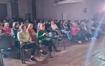 Día de la Actriz y del Actor: se hizo homenaje con una muestra teatral Día de la Actriz y del Actor: se hizo homenaje con una muestra teatral