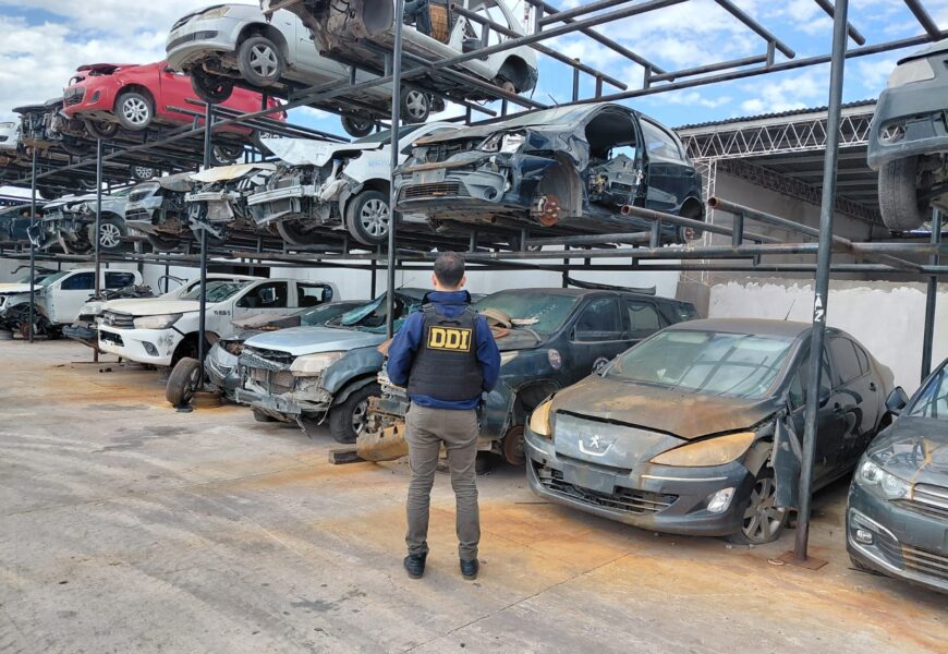 Clausuran dos locales de autopartes por falta de habilitación Clausuran dos locales de autopartes por falta de habilitación