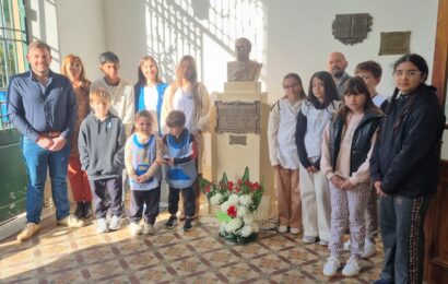 Día del Maestro: La comunidad evocó a Sarmiento Día del Maestro: La comunidad evocó a Sarmiento