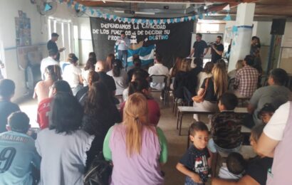 Emotivo acto en torno al Día de la Soberanía Nacional Emotivo acto en torno al Día de la Soberanía Nacional