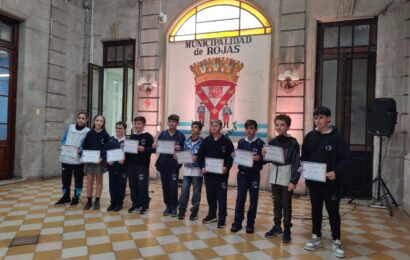 Reconocimiento a estudiantes rojenses Reconocimiento a estudiantes rojenses