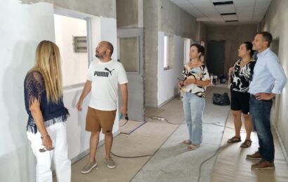 Secundaria Nº 3: Se trabaja en las terminaciones de la obra Secundaria Nº 3: Se trabaja en las terminaciones de la obra