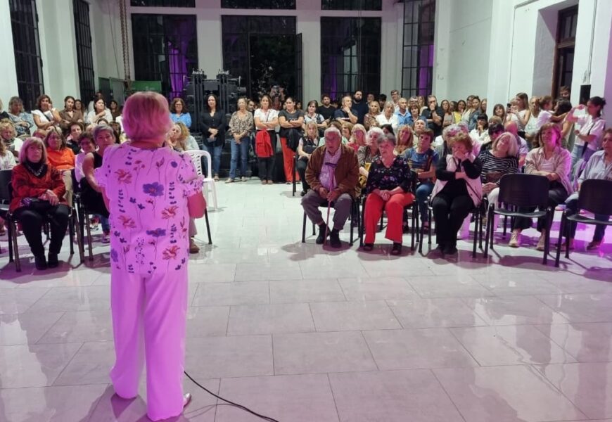 Reconocieron a mujeres en cálido acto Reconocieron a mujeres en cálido acto