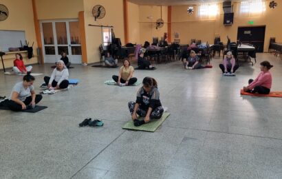 Dictan taller de gimnasia para mujeres Dictan taller de gimnasia para mujeres